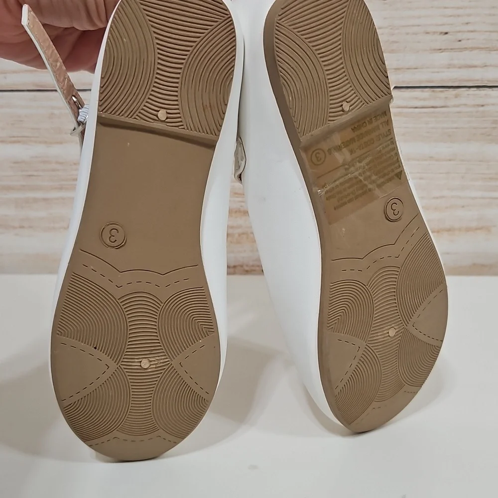Lucky Top Girl's White Mary Jane Flats 3